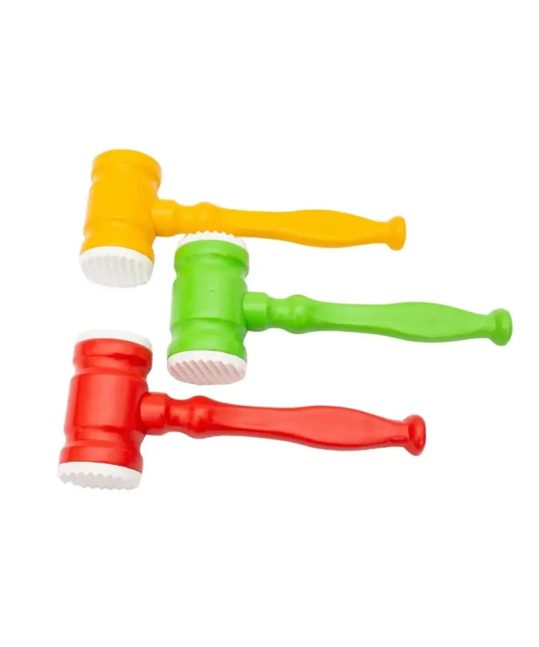 Ubijaki do mięsa w trzech różnych kolorach zrobione z tworzywa sztucznego